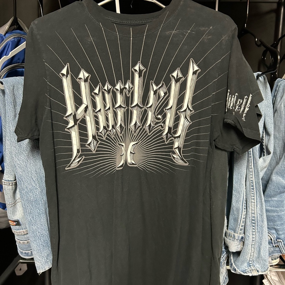 2000s Hurley t shirt
